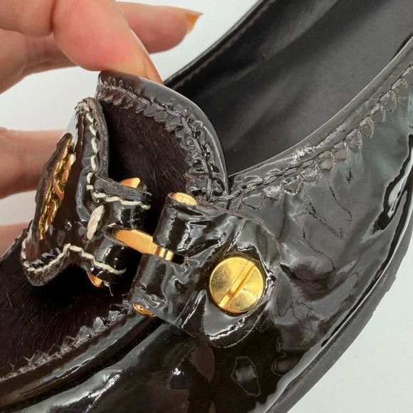 NWOT Tory Burch Dark Brown Patent Leather & Haircalf Ballet Flats Gold Hardware - Picture 12 of 15